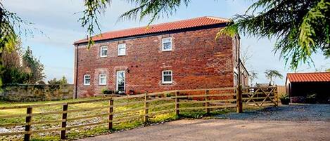 Cottage | Front of property