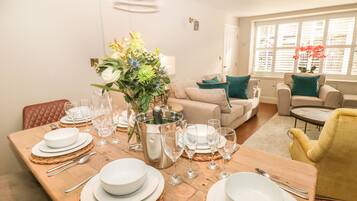 Casa de campo | 3 habitaciones, decoración personalizada y muebles diferentes