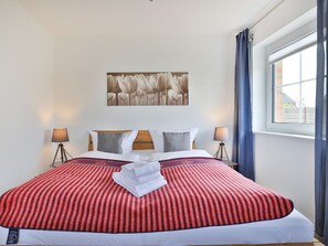 3 slaapkamers, reisbedje, wifi