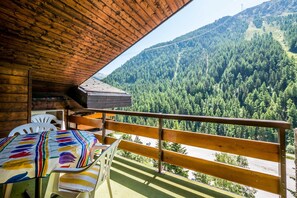 Basic Apartment, 1 Double Bed | Balcony