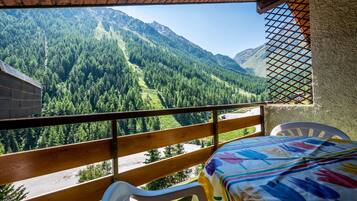 Appartement, 1 lit double | Balcon