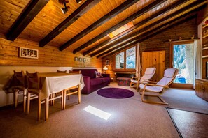 Basic Apartment, 1 Double Bed | Living room