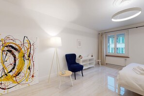 Basic Apartment, 1 Queen Bed | 1 bedroom, laptop workspace, iron/ironing board, bed sheets