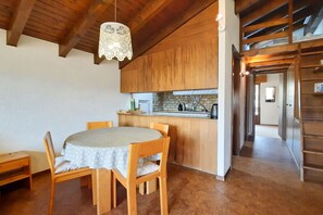 Basic-Apartment, Mehrere Betten | Eigene Küche
