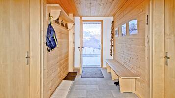 Basic Chalet, Multiple Beds | Interior