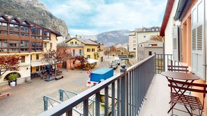 Apartamento básico, várias camas | Parte interna
