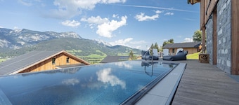 Superior Chalet with 5 bedrooms and sauna & pool