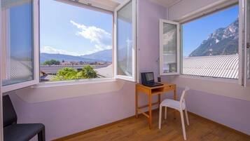 Apartemen Keluarga, beberapa kamar, 2 kamar mandi (Appartamento Bianca Gemma) | Pemandangan dari kamar