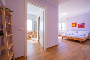 2 bedrooms, bed sheets - Appartamento Bianca Gemma (Riva del Garda)