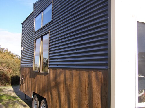 Chevy Tranquil Tiny Farm Stay,Loch ,Rail Trail , pit stop to Philip Island -Prom