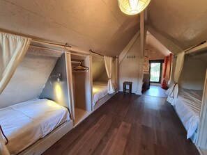 2 bedrooms, free WiFi