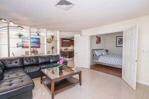 4 bedrooms, WiFi, bed sheets