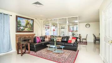 Televisión y oficina