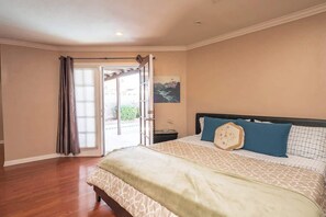 Fer et planche à repasser, Wi-Fi, draps fournis