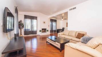 TV, fireplace, offices