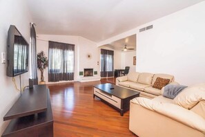 TV, fireplace, offices