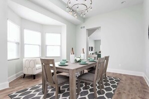 Dining - Brand New! Two Indy Homes Perfect for Groups! (Indianapolis)