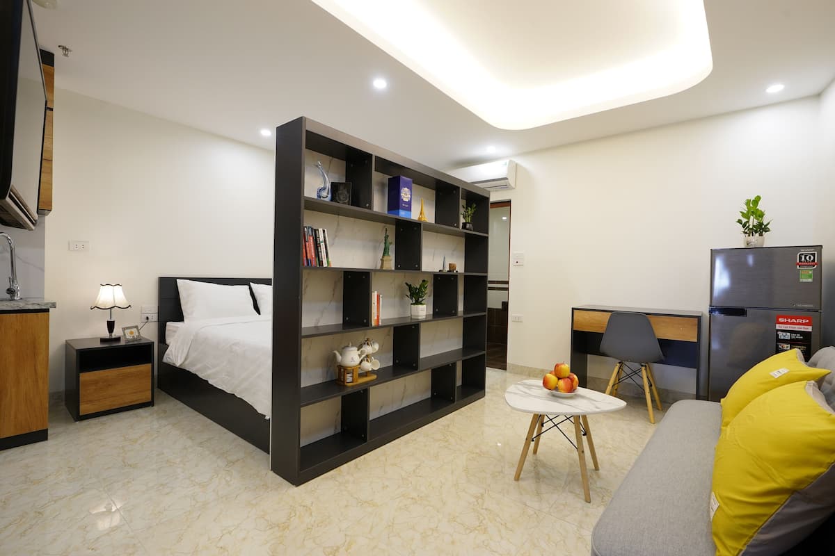 Basic Apartment | 1 bedroom, individually decorated, individually furnished, desk