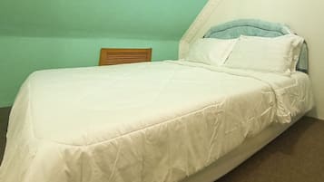Apartment, 3 Bedrooms | 3 bedrooms, free WiFi, bed sheets