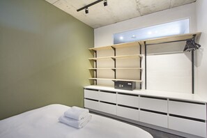 Apartment (1 Bedroom) | View from room - VistaBlu (Cape Town)
