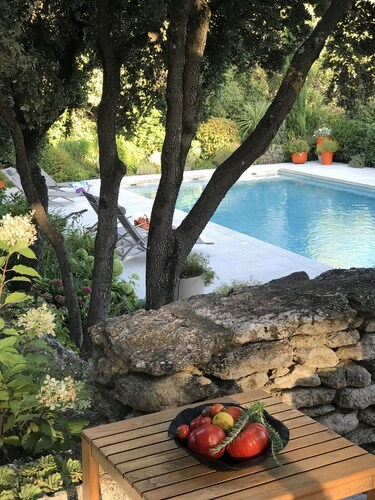 A villa with private pool and beautiful garden in the Golden Triangle.