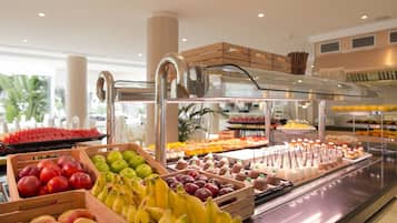Daily buffet breakfast (EUR 18 per person)