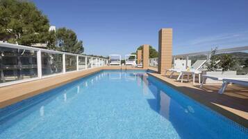 Seasonal outdoor pool