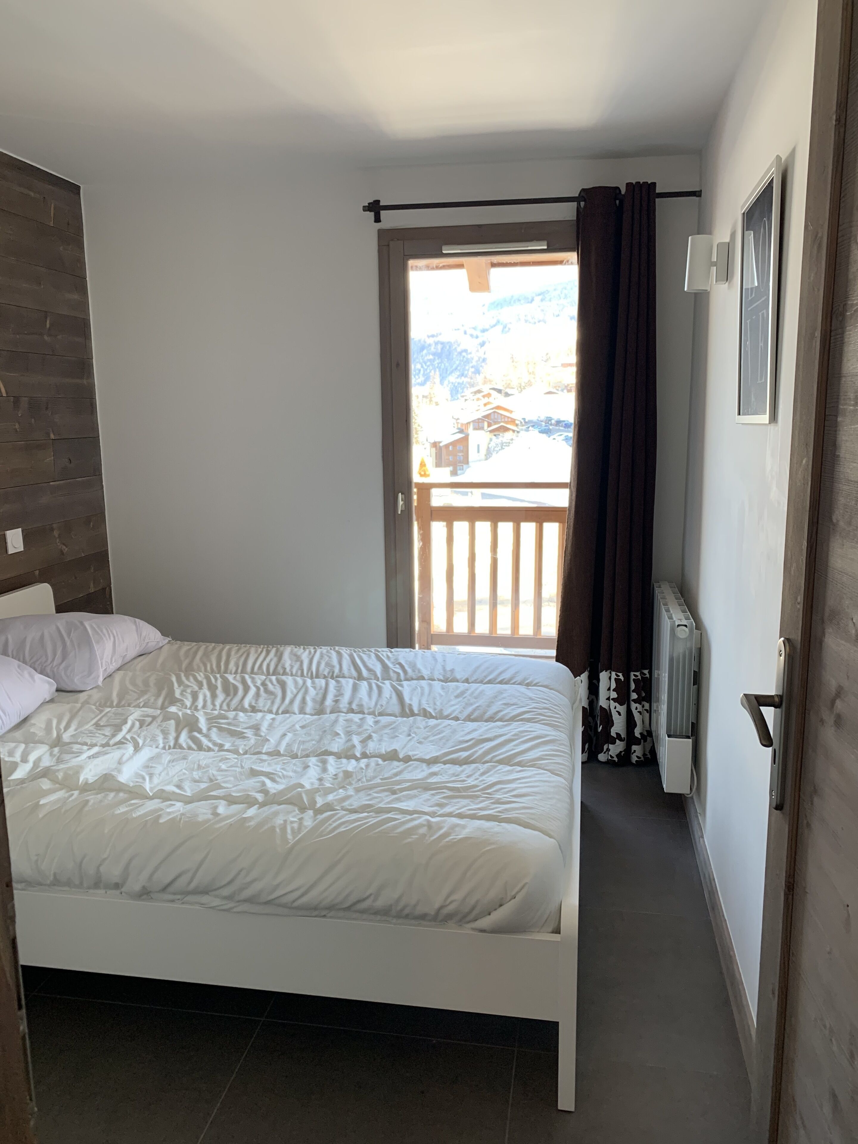 3 bedrooms, free WiFi, bed sheets