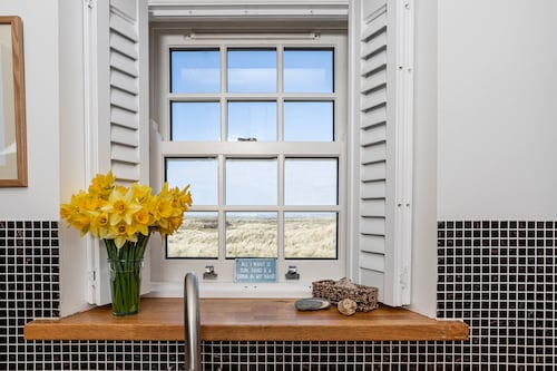 Lighthouse Cottage