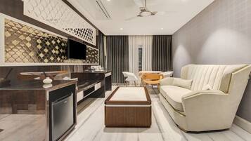 Premium Double Room | In-room safe, desk, free WiFi, bed sheets