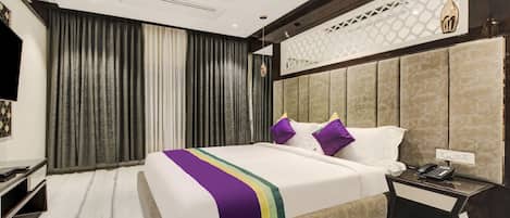 Habitación doble Premium | Caja de seguridad en la habitación, escritorio y wifi gratis