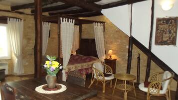 1 slaapkamer, een strijkplank/strijkijzer, gratis wifi