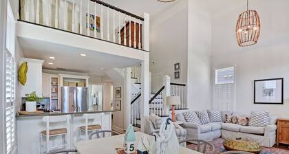 East Beach • 2 Minute Walk to Ocean • Heated Pool • Coast Cottages