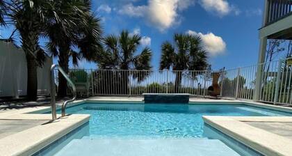 Cape San Blas gulf front, heated pool, gear, pet friendly, pvt beach access