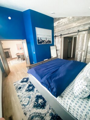 3 bedrooms, travel crib, free WiFi, bed sheets