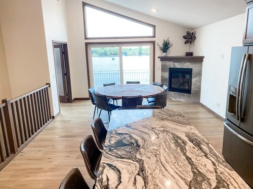 Amazing Lake Home on Cross Lake - 60 Miles from the Twin Cities 