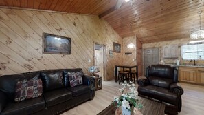 Cabane, 2 chambres | Intérieur