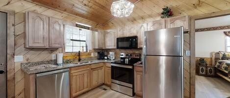 Cabin, 2 Bedrooms | Private kitchen