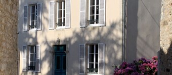 Beautiful old 5 bedroom family house in peaceful and tranquil location