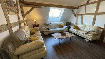 Smart TV, table football, ping pong, books