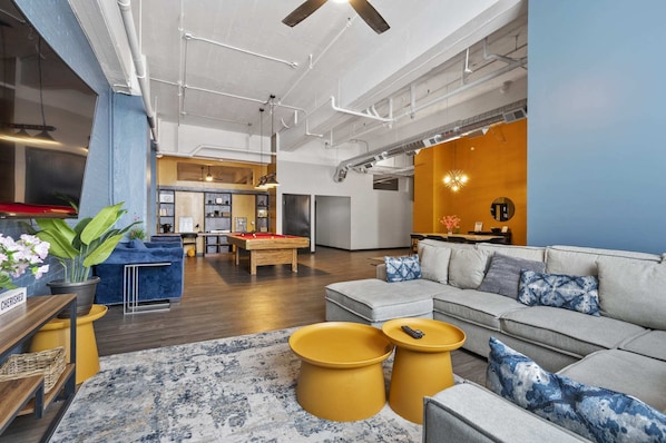 TV, offices