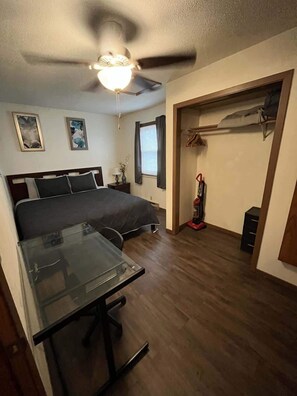 1 bedroom, iron/ironing board, WiFi, bed sheets