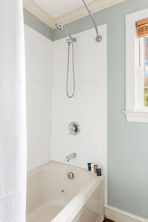 Hair dryer - 3 Blocks to King! | Hideaway Suite C (Charleston)