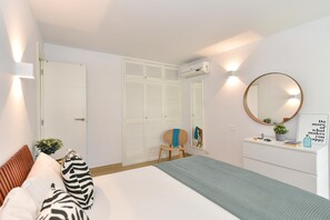 4 chambres, fer et planche à repasser, Wi-Fi gratuit, draps fournis