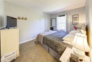 3 bedrooms, iron/ironing board, free WiFi, bed sheets