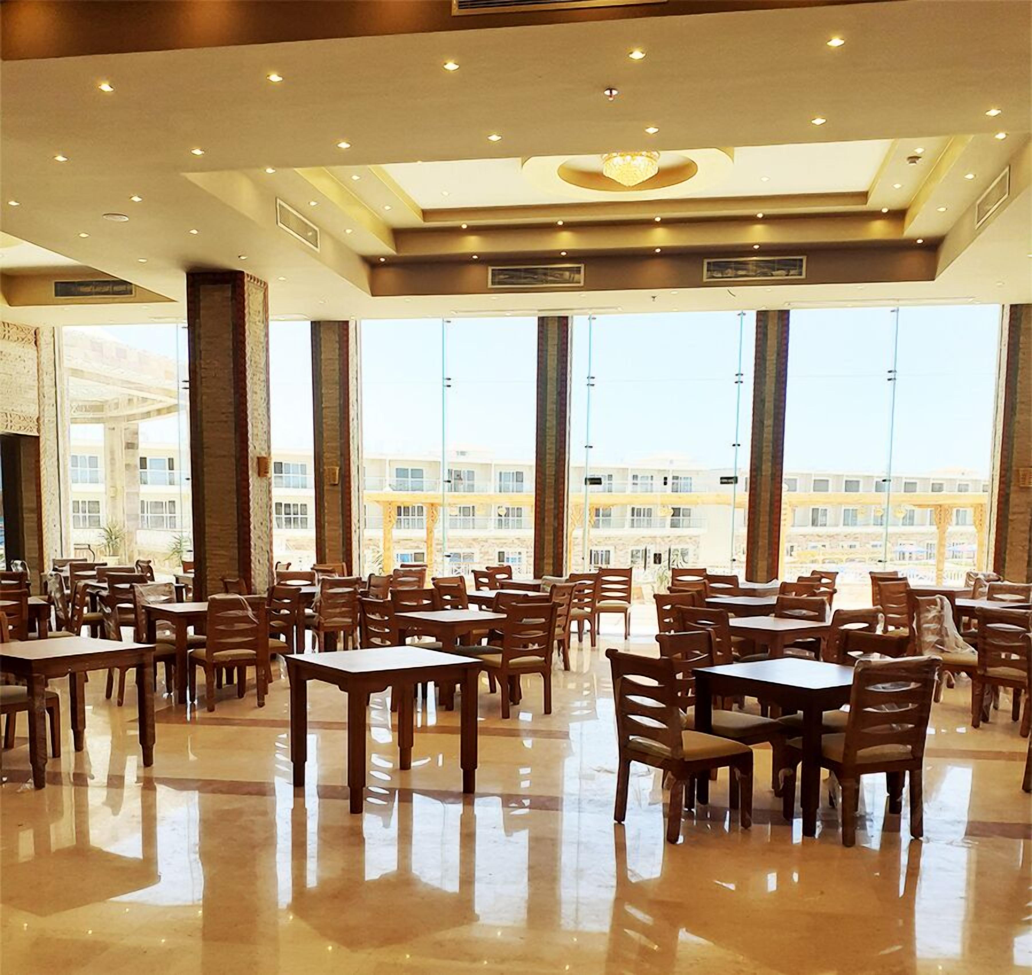 Photo - Hawaii Paradise Aqua Park Resort - Families and Couples Only