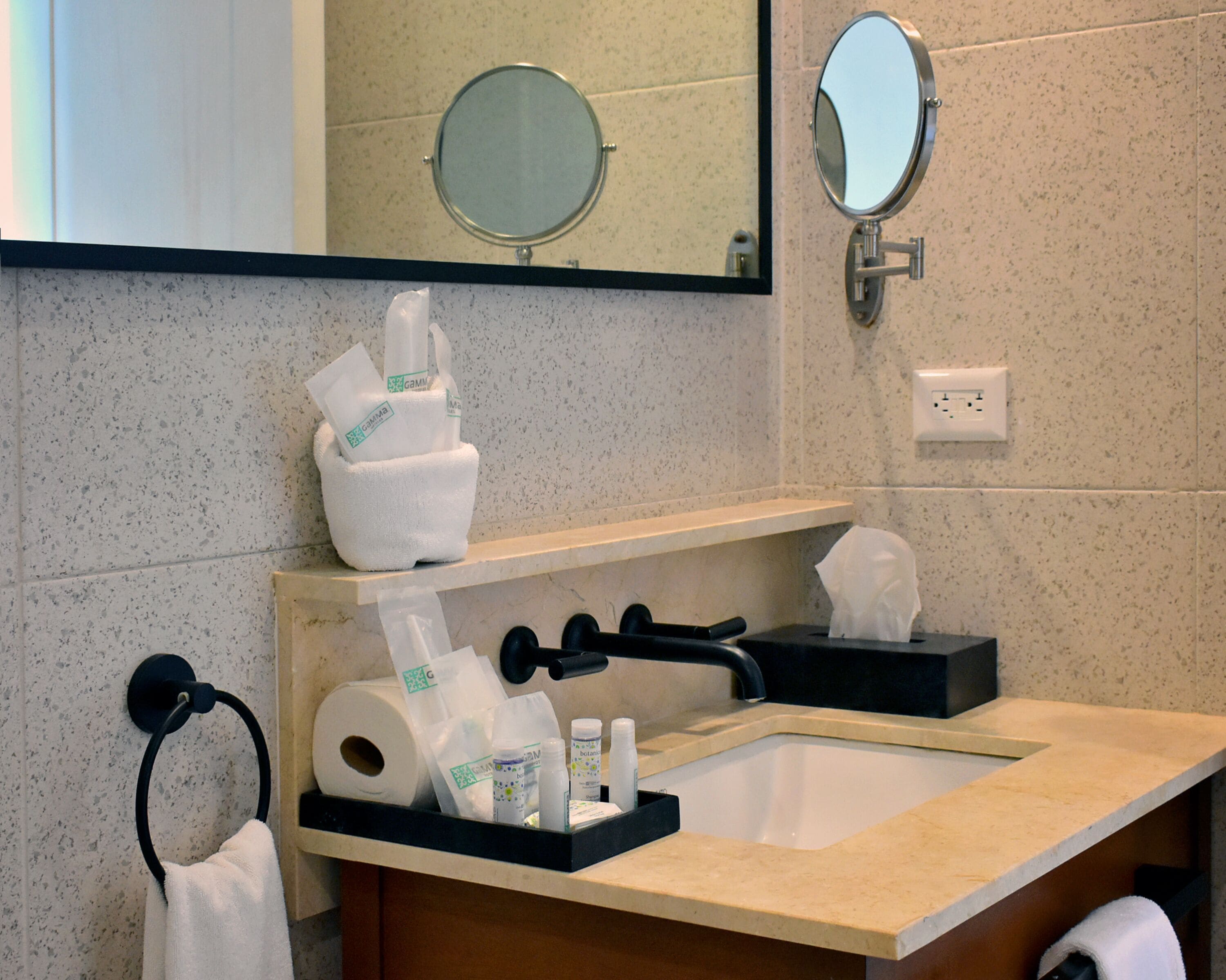 standard king | bathroom | shower, rainfall showerhead, free toiletries, hair dryer