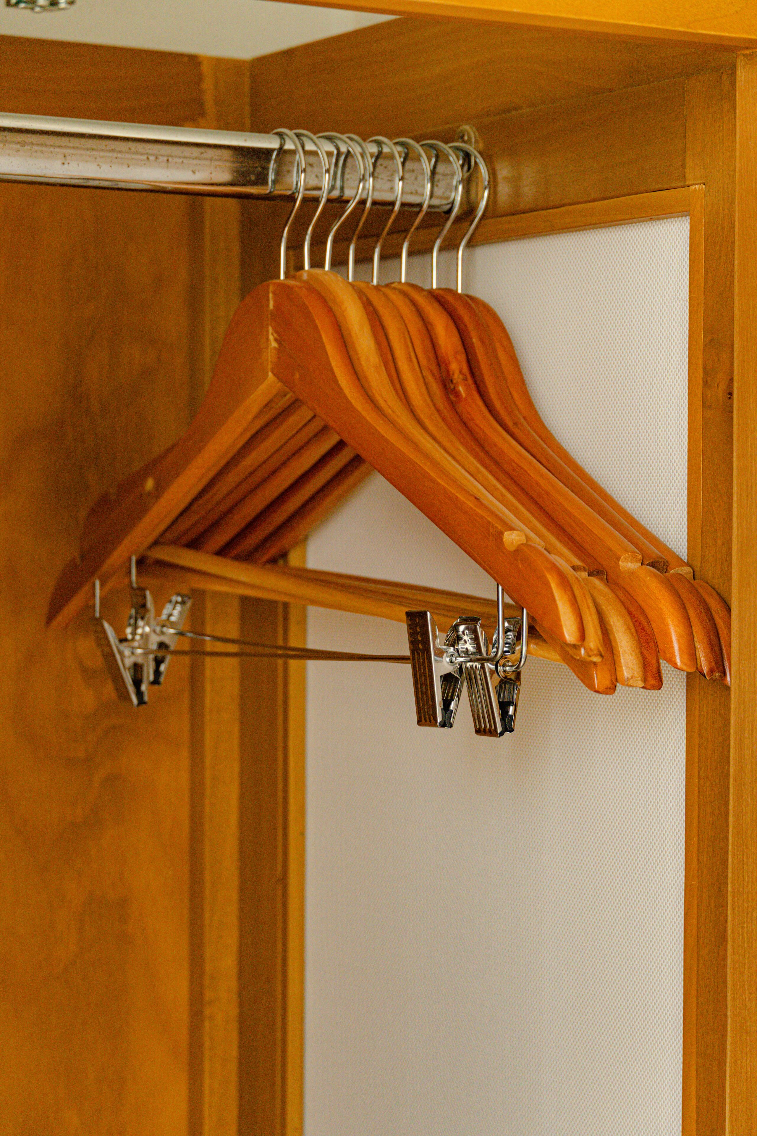 standard king | minibar, in-room safe, desk, laptop workspace