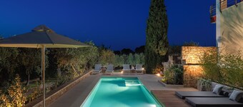 Villa avista Holidays by the sea