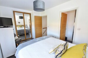 2 bedrooms, iron/ironing board, free WiFi, bed sheets - A house that sleeps 4 guests  in 2 bedrooms (Cromer)